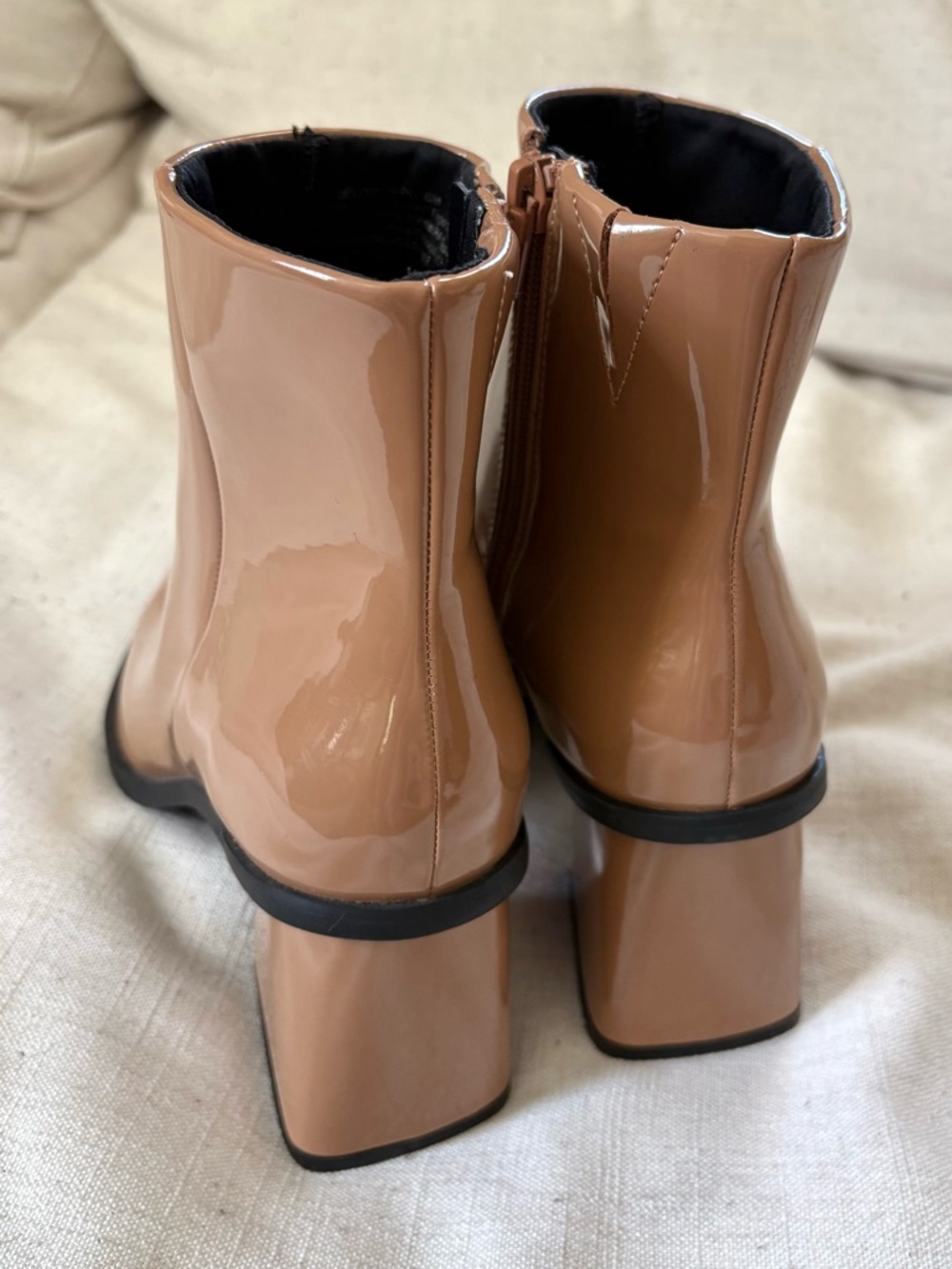 NWOT Nordstrom BP Loren Block Heel Pointy Patent Leather Booties size 6 - Picture 4 of 6